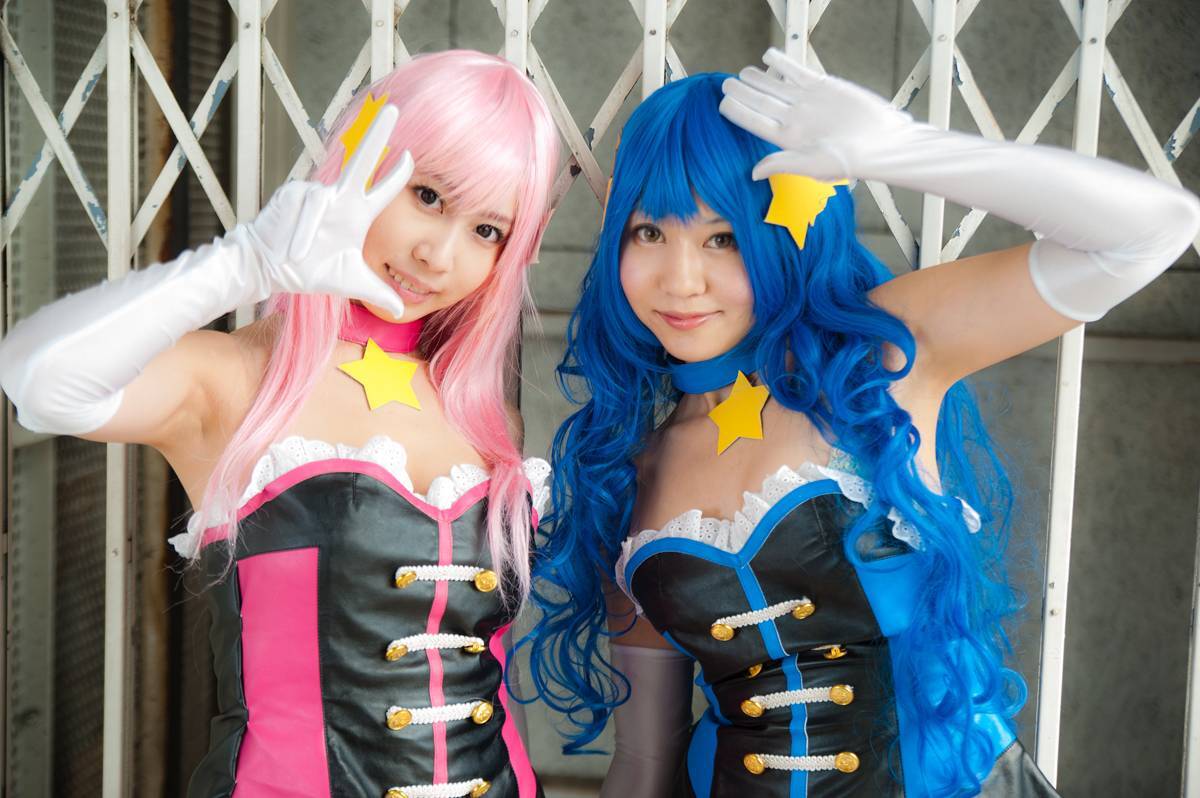 [Cosplay] 双姐妹性感cos制服写真